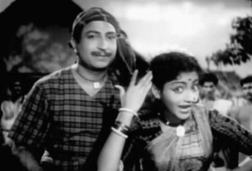 pattanamthaan pogalaamadi - Engal Veettu Mahaalakshmi (1957)