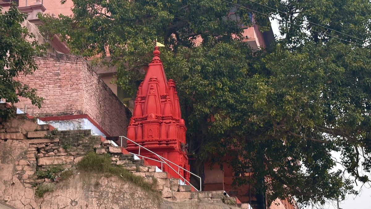 Mandir in Shivlay Ghat